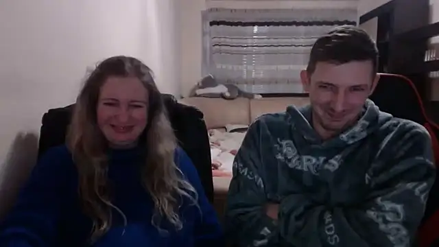 Snapshot of PeterAndJen chatting on 03-18-25, 09:52 PeterAndJen online show from 03-18-25, 09:52