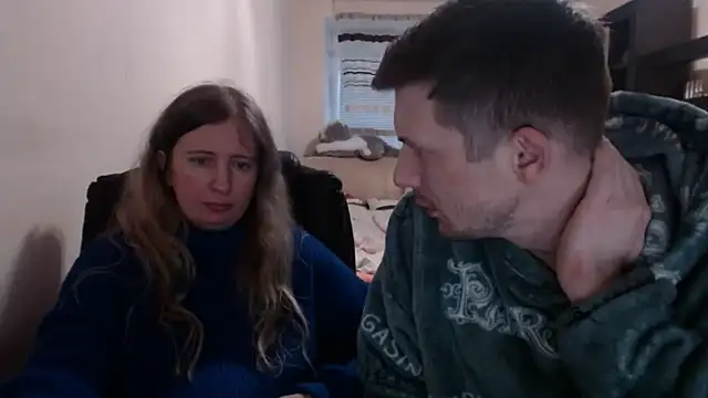 Snapshot of PeterAndJen chatting on 03-19-25, 06:34 PeterAndJen online show from 03-19-25, 06:34