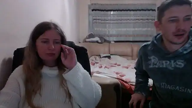 Snapshot of PeterAndJen chatting on 03-20-25, 08:29 PeterAndJen online show from 03-20-25, 08:29