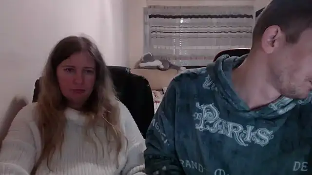 Snapshot of PeterAndJen chatting on 03-21-25, 06:27 PeterAndJen online show from 03-21-25, 06:27