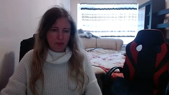 Snapshot of PeterAndJen chatting on 03-21-25, 12:39 PeterAndJen online show from 03-21-25, 12:39