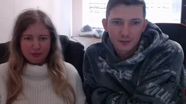 Snapshot of PeterAndJen chatting on 03-22-25, 01:19 PeterAndJen online show from 03-22-25, 01:19