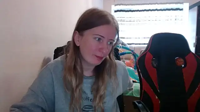 Snapshot of PeterAndJen chatting on 10-16-25, 07:20 PeterAndJen online show from 10-16-25, 07:20