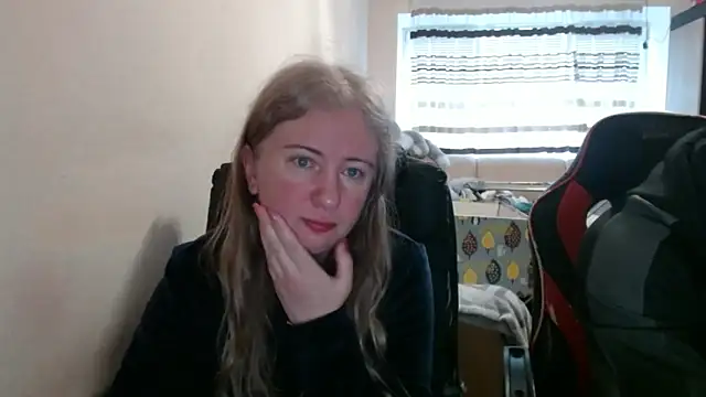 PeterAndJen online show from 04-02-26, 04:32