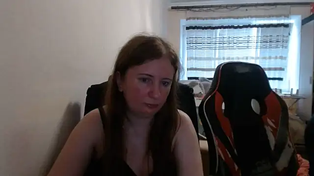 PeterAndJen online show from 07-19-26, 06:44