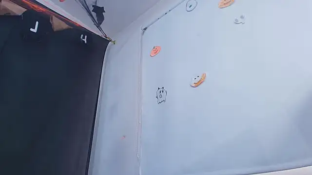 Snapshot of timkerbell_ chatting on 11-04-25, 07:13 timkerbell online show from 11-04-25, 07:13