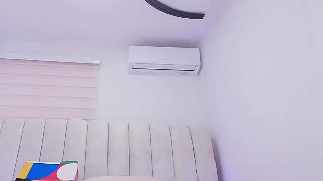 Snapshot of timkerbell_ chatting on 12-05-25, 07:43 timkerbell online show from 12-05-25, 07:43