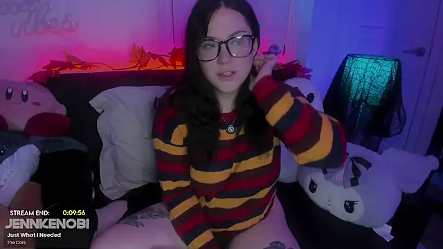 JennKenobi online show from 10-17-25, 03:36