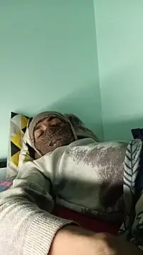 Snapshot of PrabV0319 chatting on 12-22-25, 09:06 PrabV0319 online show from 12-22-25, 09:06