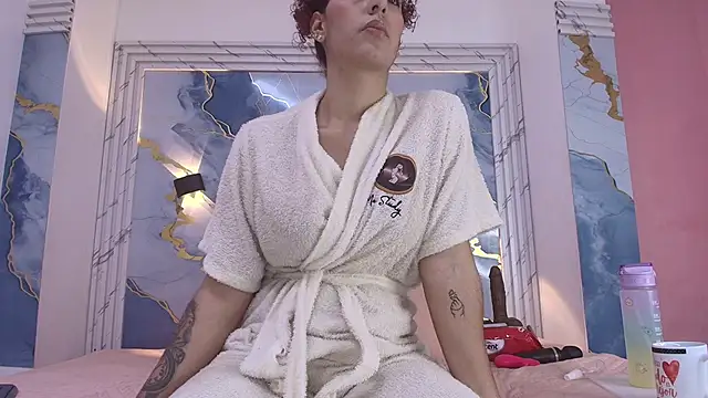 lorrayne  online show from 09-22-25, 12:07