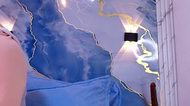 lorrayne  online show from 10-11-25, 12:04