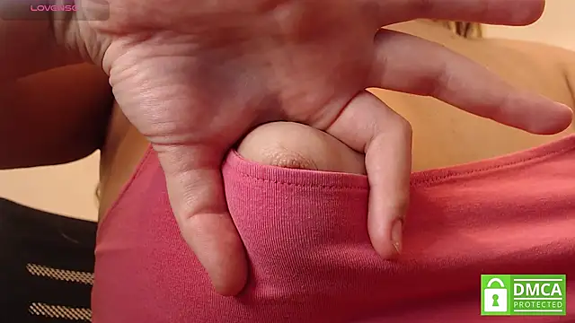 Snapshot of mollywayne chatting on 12-28-24, 03:59 mollywayne online show from 12-28-24, 03:59