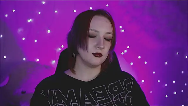 AsheLucker online show from 12-21-24, 11:45