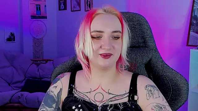 AsheLucker online show from 02-12-25, 08:40