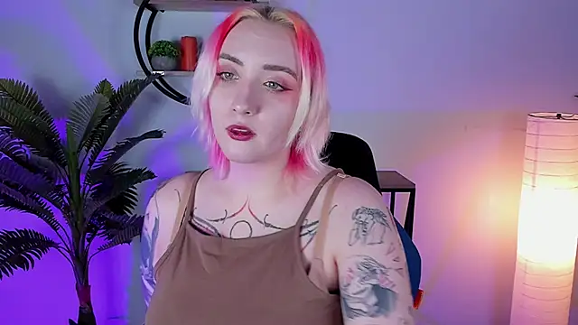 AsheLucker online show from 02-20-25, 05:44