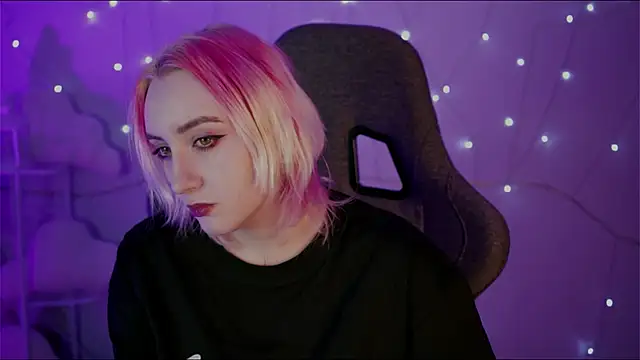 AsheLucker online show from 02-21-25, 02:17