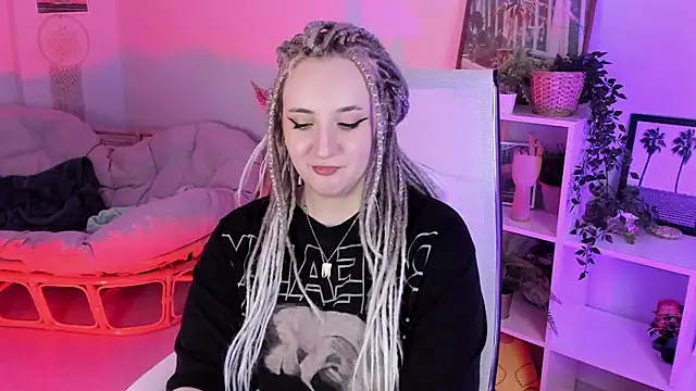 AsheLucker online show from 03-16-25, 05:47