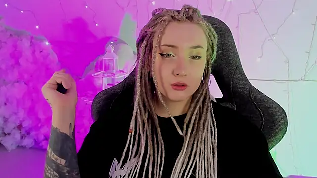 AsheLucker online show from 03-22-25, 01:54