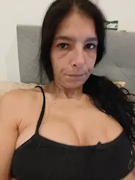 Snapshot of Sposini69 chatting on 07-18-26, 11:14 Sposini69 online show from 07-18-26, 11:14