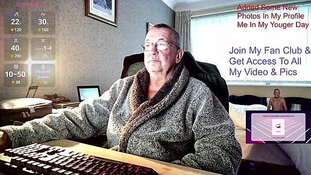 Snapshot of Aandy62 chatting on 12-07-24, 08:11 Aandy62 online show from 12-07-24, 08:11