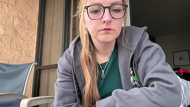 Snapshot of short_sweetpea chatting on 09-12-25, 06:08 short sweetpea online show from 09-12-25, 06:08