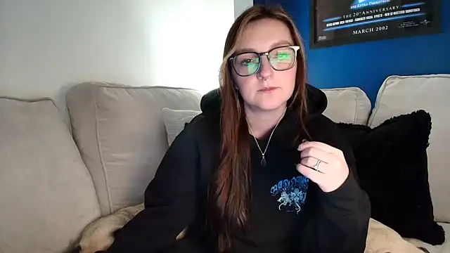 Snapshot of short_sweetpea chatting on 11-27-25, 04:53 short sweetpea online show from 11-27-25, 04:53