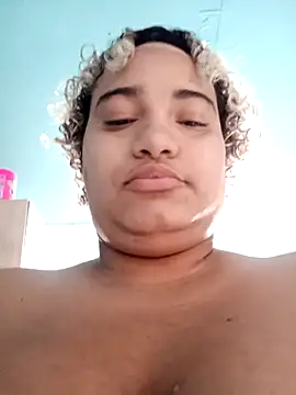 Snapshot of Hilarybunnyy chatting on 02-02-26, 07:23 Hilarybunnyy online show from 02-02-26, 07:23