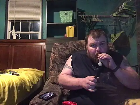 Snapshot of fatdickdaddy448 chatting on 12-13-24, 09:46 fatdickdaddy448 online show from 12-13-24, 09:46