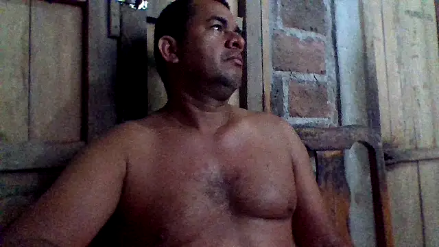 Snapshot of axomen chatting on 10-08-25, 03:26 axomen online show from 10-08-25, 03:26