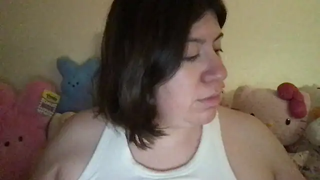 Snapshot of HYPHYtype chatting on 12-23-25, 10:46 HYPHYtype online show from 12-23-25, 10:46