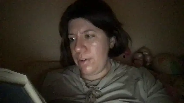 Snapshot of HYPHYtype chatting on 02-14-26, 08:00 HYPHYtype online show from 02-14-26, 08:00