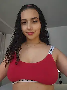 Snapshot of Lucy_Marin chatting on 01-09-26, 01:36 Lucy Marin online show from 01-09-26, 01:36