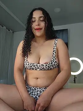 Lucy Marin online show from 03-27-26, 01:00