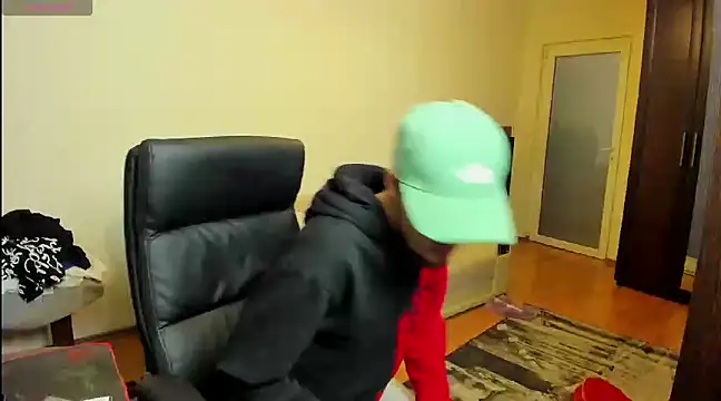 awesomejustin online show from 12-10-24, 08:49