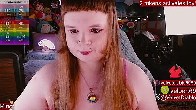 Snapshot of VelvetDiablo chatting on 06-10-26, 12:11 VelvetDiablo online show from 06-10-26, 12:11
