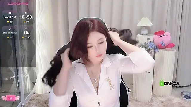Snapshot of Happy_Kitty chatting on 01-22-25, 06:10 Happy Kitty online show from 01-22-25, 06:10