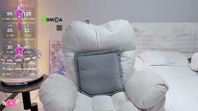 Snapshot of Happy_Kitty chatting on 10-25-25, 02:46 Happy Kitty online show from 10-25-25, 02:46