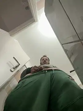 Snapshot of 1Aleks13 chatting on 02-18-26, 08:38 1Aleks13 online show from 02-18-26, 08:38