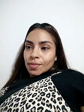 Ivanna2 online show from 12-14-25, 01:33