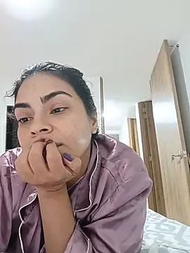 Snapshot of Ivanna2 chatting on 05-15-26, 10:50 Ivanna2 online show from 05-15-26, 10:50