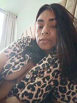 Snapshot of Ivanna2 chatting on 06-21-26, 02:41 Ivanna2 online show from 06-21-26, 02:41
