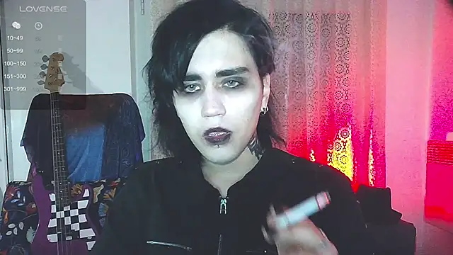 Snapshot of sademobeer chatting on 01-10-26, 11:31 sademobeer online show from 01-10-26, 11:31