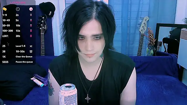 Snapshot of sademobeer chatting on 06-04-26, 01:06 sademobeer online show from 06-04-26, 01:06