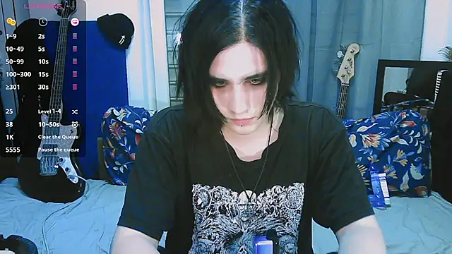 Snapshot of sademobeer chatting on 06-08-26, 10:32 sademobeer online show from 06-08-26, 10:32