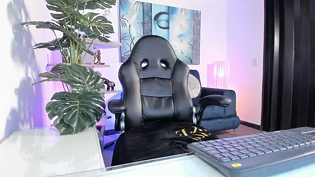 Snapshot of Amaia_Bushida chatting on 03-05-25, 08:21 Amaia Bushida online show from 03-05-25, 08:21