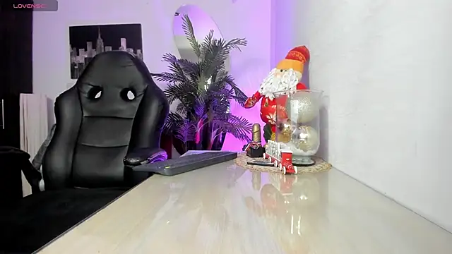 Snapshot of Amaia_Bushida chatting on 11-30-25, 02:37 Amaia Bushida online show from 11-30-25, 02:37