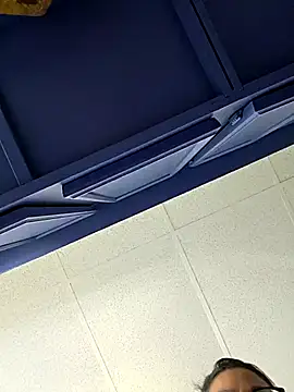 Nikkierosee online show from 10-09-25, 03:43