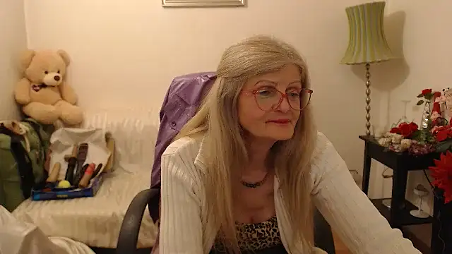 Snapshot of BlairFort chatting on 03-03-25, 07:06 BlairFort online show from 03-03-25, 07:06