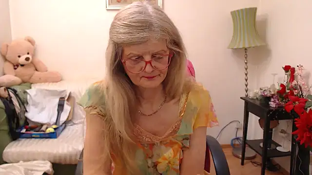 Snapshot of BlairFort chatting on 03-20-25, 10:43 BlairFort online show from 03-20-25, 10:43