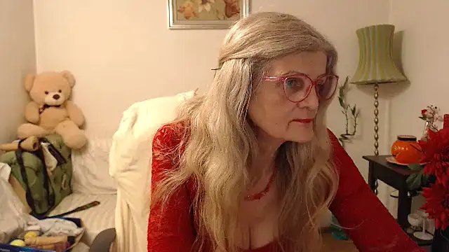 Snapshot of BlairFort chatting on 11-14-25, 04:28 BlairFort online show from 11-14-25, 04:28